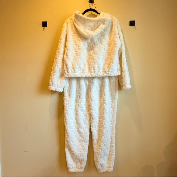 No Boundaries Cream Kids Pajama Set - Picture 2 of 5